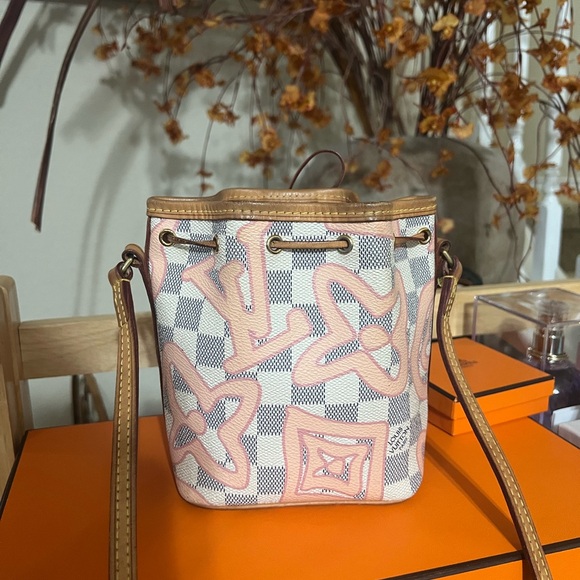 Limited edition💕Louis Vuitton Tahitienne mini bucket bag - Picture 2 of 8